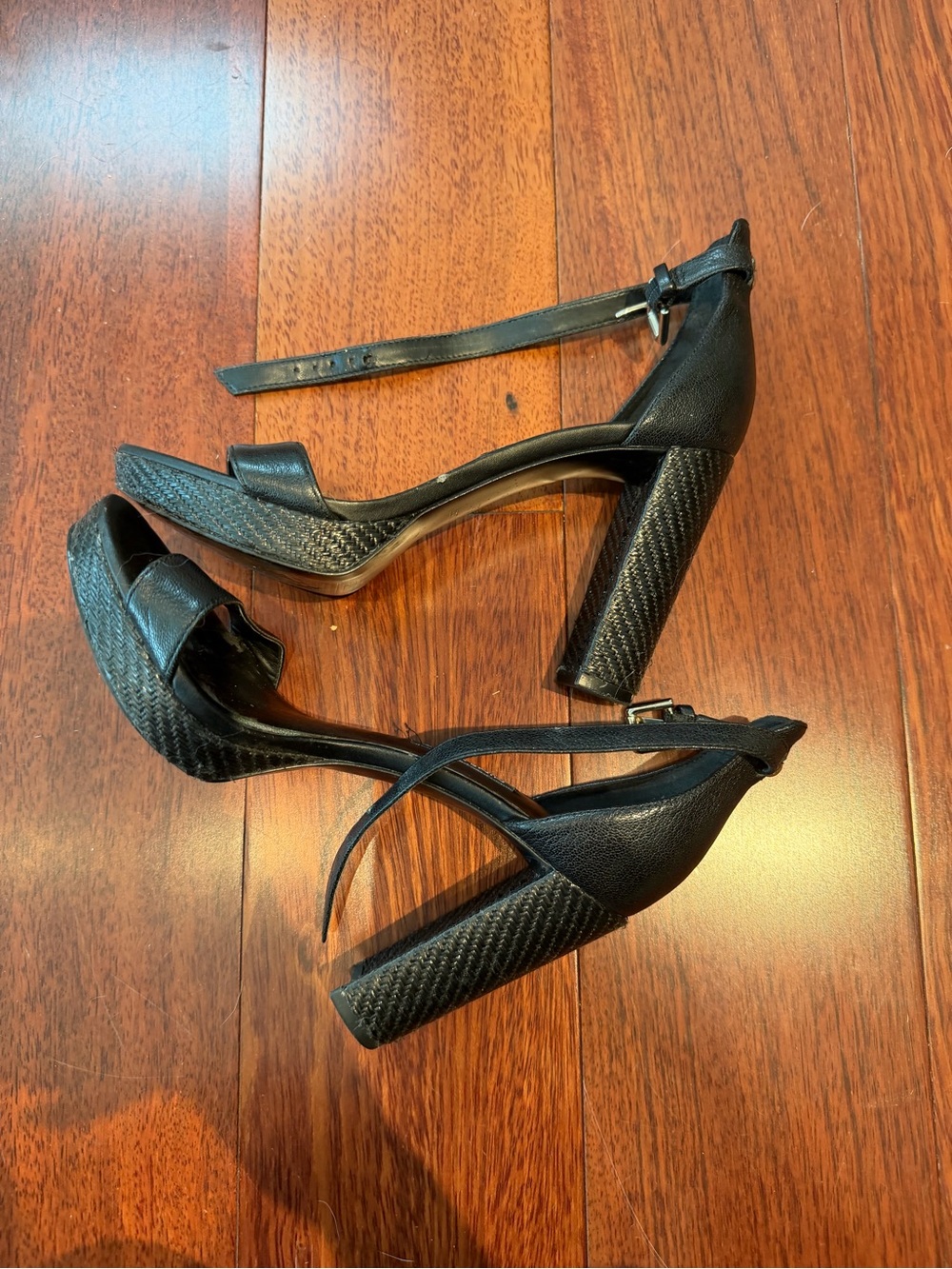 NINE WEST BLACK PLATFORM HEELS 6.5